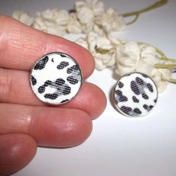 Animal Print Earrings Faux Leather White Post Stud Jewelry Grey Gray Black A700 - Picture 4 of 6